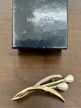 ウィンクパール　ブローチ　美品　WINK PEARL 人工パール　_画像1