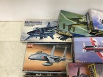 1円〜 同梱不可 ジャンク 1/72等 富士 T-3、三菱A6M3 零式艦上戦闘機22型 他_画像3