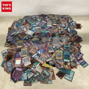 1円〜 訳あり TCG 遊戯王 デュエルモンスターズ ブラック・マジシャン 青眼の白龍 混沌の黒魔術師 カオス・ソルジャー 開闢の使者 他