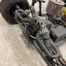 1円〜 ジャンク エンジンRC シャーシ タイヤ SRGV9051 サーボ 他_画像7