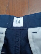 1184【中古品】GAP　ギャップ　ネイビーフラミンゴ刺繍　半パンツ　紺色　短パン　メンズ　サイズ29 股下25センチウエスト平置き40センチ_画像6