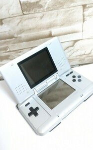 【当時物】任天堂☆ Nintendo DS ☆ゲーム機 ☆ニンテンドーDS☆シルバー☆携帯ゲーム機!ポケットモンスターパール付き♪