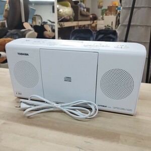 CDラジオ 東芝 TOSHIBA ホワイト TY-C24　ラジオOK　CD読み込みません　ジャンク品