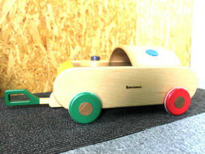 その４　小さい子のおもちゃ 木の車 キッズアリーナ 木製玩具 押し車 木製で手に優しいシンプルな玩具　カタカタ引いて押して引っ張って
