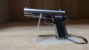 精巧1/3スケール ミニチュアガン　コルトM1911　　ガンキーホルダー　シルバー　　　　ミリタリー　トイガン　モデルガン