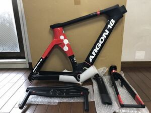 ARGON18 アルゴンエイティーン E-118 NEXT カーボンTTフレーム XSサイズ 未使用品