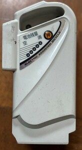 送料無料 中古品 Panasonic(パナソニック) リチウムイオンバッテリー NKY274B02/25.2V-3.1Ah 白 Y11