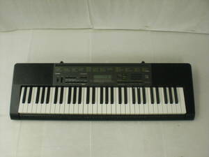 静/CASIO/CTK-2200/ベーシックキーボード/16年製/ピアノ形状61鍵盤/400音色/110曲内蔵/レッスン機能/通電確認/欠品・スレ有★S-3233★