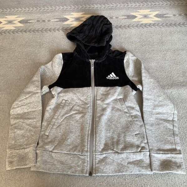 adidas キッズ ジップアップパーカー 130