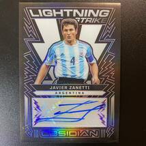 Javier Zanetti 2022-23 Panini Obsidian Lightning Strike Auto /50 直筆サインカード ハビエル・サネッティ_画像1