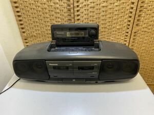 42224【自宅保管品】Panasonic ポータブルステレオCDシステム CDラジカセRX-DT77