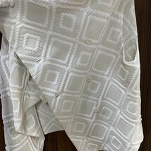 ＩＳＳＥＹ ＭＩＹＡＫＥ ＩＭ７１ＦＥ００１ レディース イッセイミヤケ ジャガード ポリ ライトベージュ ブランド 洋品婦人服/247_画像3