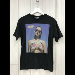 ＨＹＳＴＥＲＩＣ ＧＬＡＭＯＵＲ プリントＴ ブラック ＰＬＡＹＢＯＹ Ｔｅｅ ヒステリックグラマー ＸＳ Ｔシャツ 洋品紳士服/208