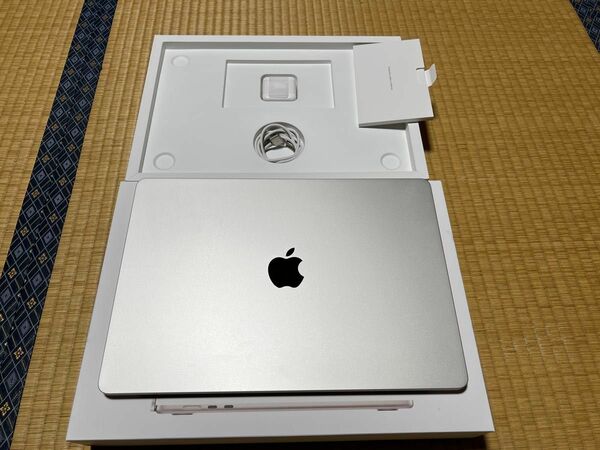 美品　MacBook Air 2023 15.3インチ　M2　24GB/512GB