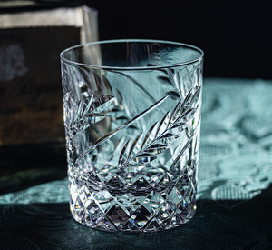 高級 アイルランド セルティック クリスタル リーフ カッティング ウイスキーグラス 酒 ロックグラス ブランデー ウイスキー ビンテージ