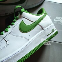 新品 正規品 NIKE ナイキ AIR FORCE1 LOW エアフォース1 ロー 07 白 ホワイト 緑 30cm US12 デュブレ付き 箱無し_画像2