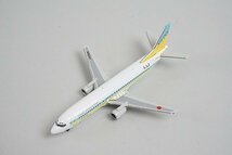 ★ Gemini Jets ジェミニ 1/400 B737-400 AIR DO エアドゥ 北海道国際航空 あ、雪の匂い あさひかわ JA391K 15604A_画像1