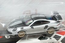 TSM トゥルースケール / MINI GT 1/64 ポルシェ 911 GT2 RS Weissach Package GT シルバーメタリック (左ハンドル) MGT00063-TRU_画像2