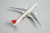 ★ herpa ヘルパ 1/400 B777-200 JAL JA009D たまごっちジェット_画像2