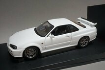 AUTOart オートアート 1/18 NISSAN 日産 スカイラインGT-R R34 1999 ホワイト 77303_画像1