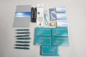 ★ Cathay Pacific キャセイパシフィック キーホルダー / メモ帳 / トランプ / ボードゲーム / ボールペン などまとめてセット