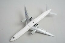 ★ DRAGON ドラゴン 1/400 B777-300 シンガポール スタアラ/スターアライアンス 9V-SYE 55749_画像3