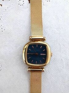コモノ　腕時計　ゴールドメタルメッシュベルト　ブラック