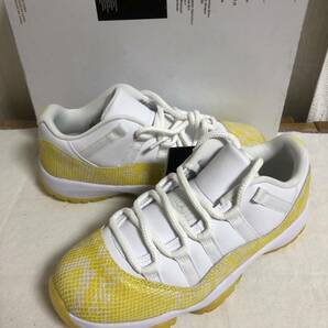 NIKE WMNS AIR JORDAN 11 RETRO LOW 25cm 定価24,200円 2023年 イエロー snake スネーク ジョーダン 