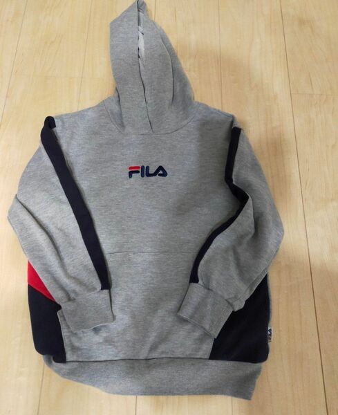 FILA(フィラ)★裏毛パーカートレーナー(140cm)グレー