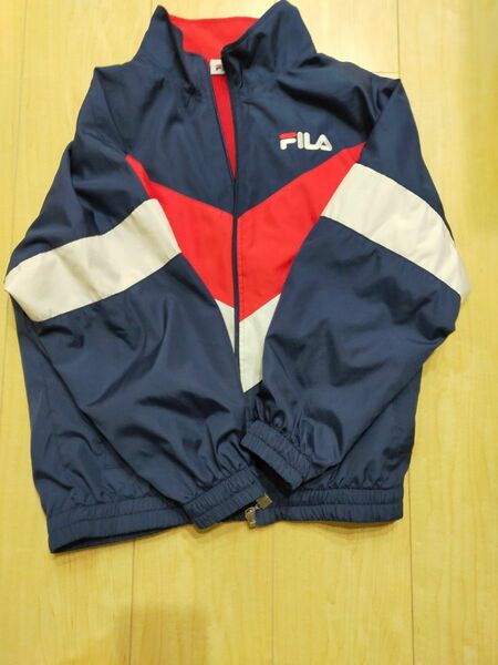 FILA ウィンドブレーカー　ジャケット　140サイズ　フィラ