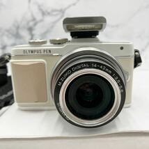 ◎【売り切り】OLYMPUSオリンパス PEN Lite E-PL7 デジタルミラーレス一眼 14-42mm 1:3.5-5.6現状品 シャッター数9445_画像2