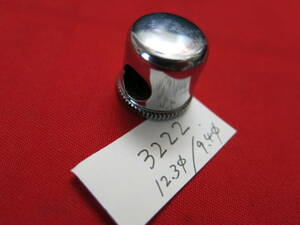 HB-04135-3222　メーカー名不明　クイックレリーズ　ケース　軸部内径12.3mm　クイックレバー部内径9,4mm　中古