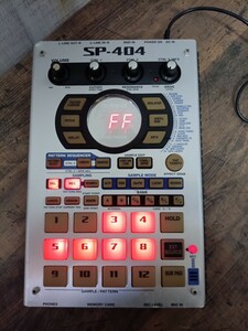 希少　Roland　ローランド　SP-404 サンプラー　Sampler リズムマシン　当時物　音響機器　機材　ジャンク