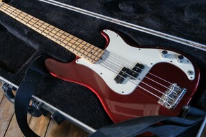 Fender USA プレシジョンベース フェンダー ステンレスフレット交換済み ハードケース付