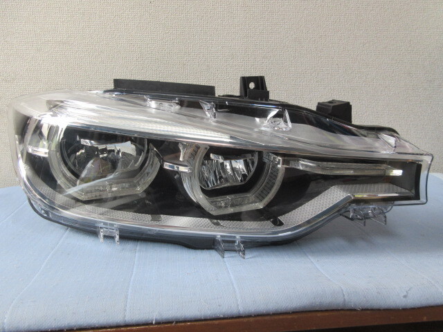 ② BMW 3シリーズ ヘッドライト右 F30 F31 後期 1EX 012.102-82