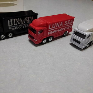 ● ルナシー LUNA SEA 【 ツアートラック ミニカー3点セット ♪美品 】 外箱付♪ トミカの画像2