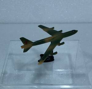 ■完成品 ボーイング B-52 ストラトフォートレス 爆撃機 ♯ チョコエッグ フルタ 戦闘機シリーズ　1