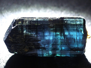 ディープ インディゴライト トルマリン インディコライト 電気石 標本 結晶 原石 約25ct アフガニスタン産 15