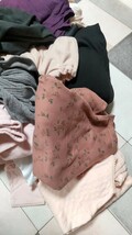 服 婦人服 レディース 等 セット まとめて まとめ売り M~3Lぐらい 中古 くつ下 ウエス 古着 未検品 ジャケット 大分県_画像4