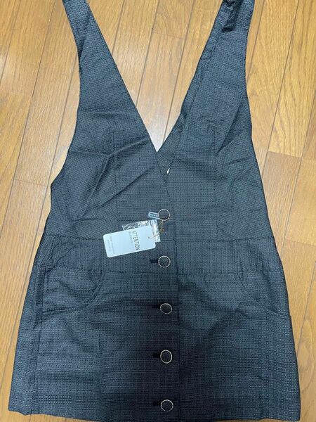 新品　CECIL McBEE セシルマクビー　Mサイズ　ベスト