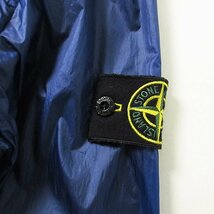 r6a030105★STONE ISLAND ストーンアイランド コーティングナイロン ジップパーカー ブルー系 M_画像3