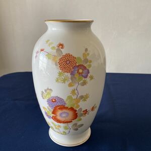 ナルミ　NARUMI BONE China 花瓶　花入　花柄　陶器　フラワーベース　