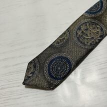 送料無料　美品　ジャンニヴェルサーチ　GIANNI VERSACE ネクタイ シルク100％ 金 黒 小紋柄　ビジネススーツ　総柄　絹　ハイブランド_画像5