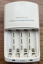  TOPVALU トップバリュ 充電器 NC-MAE国内用　単３単４兼用 充電器 白 ホワイト 単三単四兼用充電器 充電池充電器 イオン　_画像2