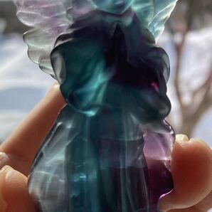 ハイクオリティ—! フロ-ライト天然石 エンジェル彫刻品 日頃の感謝を込めてSale !