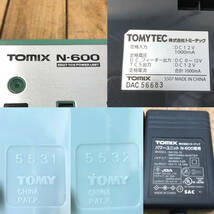 ▼【通電OK】TOMIX N-600 パワーユニット 2点 5531/5532 コントロールボックス 8点 アダプター付 Nゲージ 鉄道模型 トミー 動作未確認_画像6