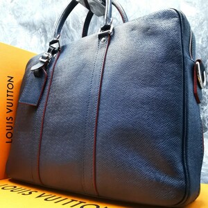 極美品!!!定価55万!!!【ルイヴィトン LOUIS VUITTON】タイガ ポルトドキュマン ヴォワヤージュPM メンズ ビジネスバッグ ブルー 青 M30611