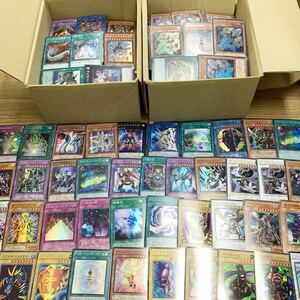 遊戯王　引退　2000枚以上　まとめ売り　キラカード多数　売り切り　画像すべて　スーパーレア以上　初期あり