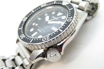 1円～【動作品】SEIKO セイコー プロフェッショナル 200M ダイバー メンズ腕時計 デイデイト 7C43-6010 シルバー ブラック文字盤　2-3-20_画像4