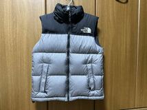 超美品 ノースフェイス ノベルティー ヌプシ ダウンベスト ミックスグレー Mバルトロ THE NORTH FACE 黒 _画像1